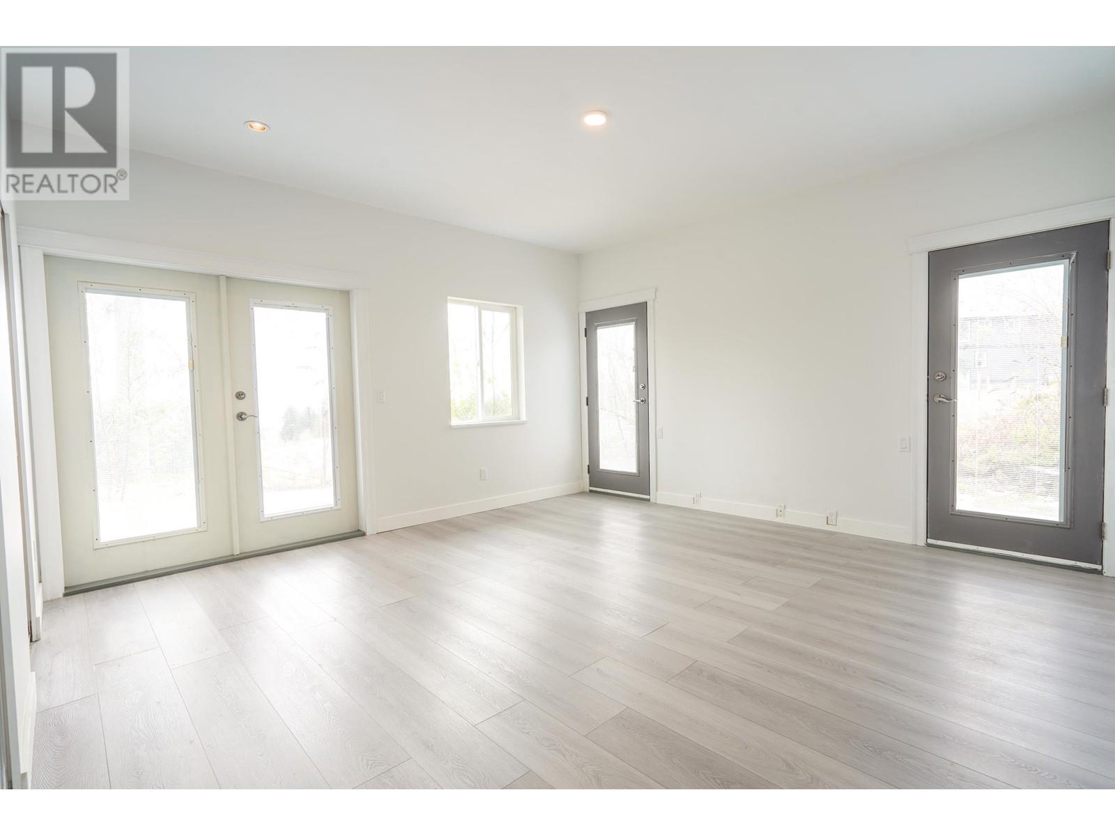 5628 Medusa Place, Sechelt, British Columbia  V0N 3A3 - Photo 12 - R2821698