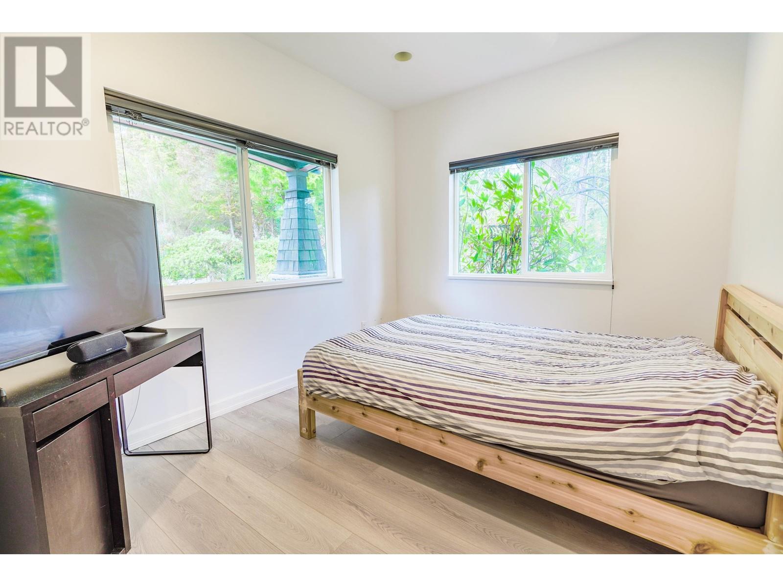 5628 Medusa Place, Sechelt, British Columbia  V0N 3A3 - Photo 18 - R2821698