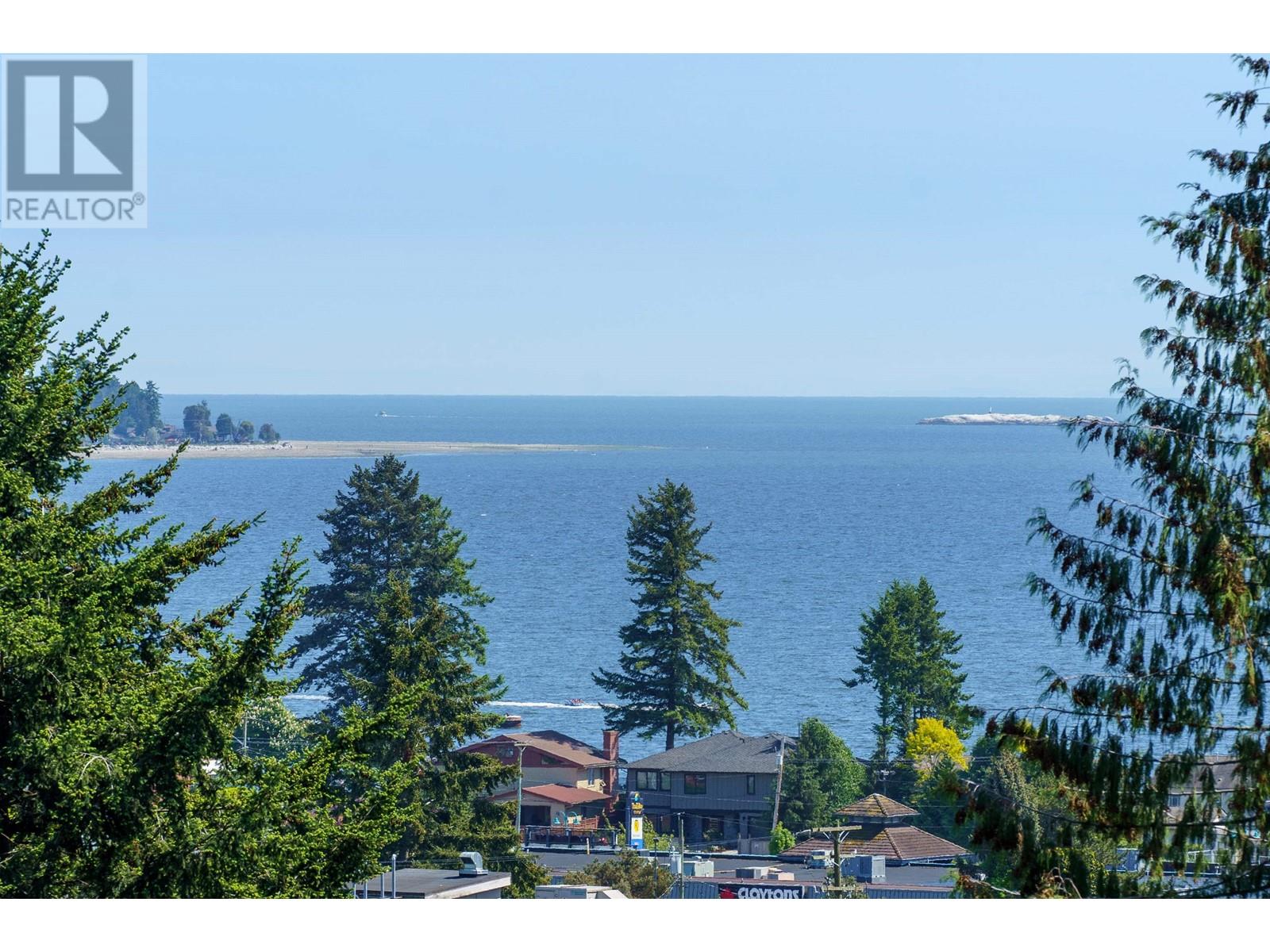 5628 Medusa Place, Sechelt, British Columbia  V0N 3A3 - Photo 5 - R2821698