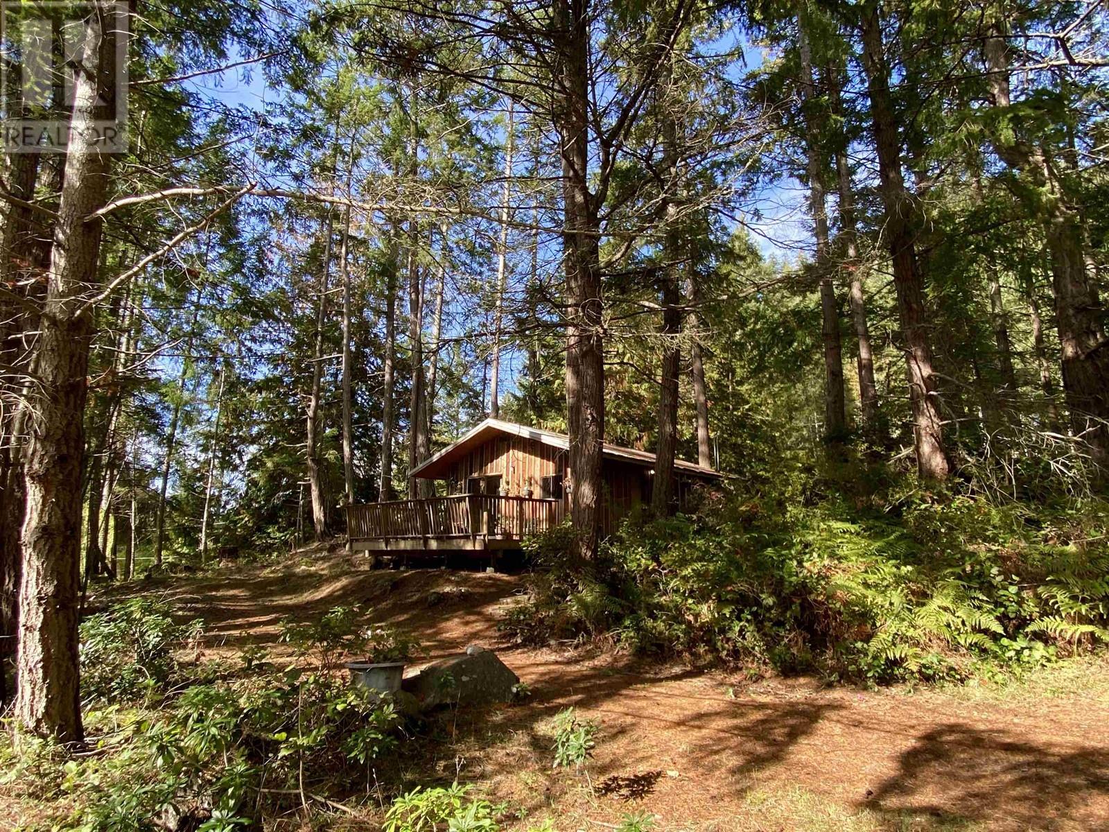 372 Wood Dale Drive, Mayne Island, British Columbia  V0N 2J2 - Photo 16 - R2821757