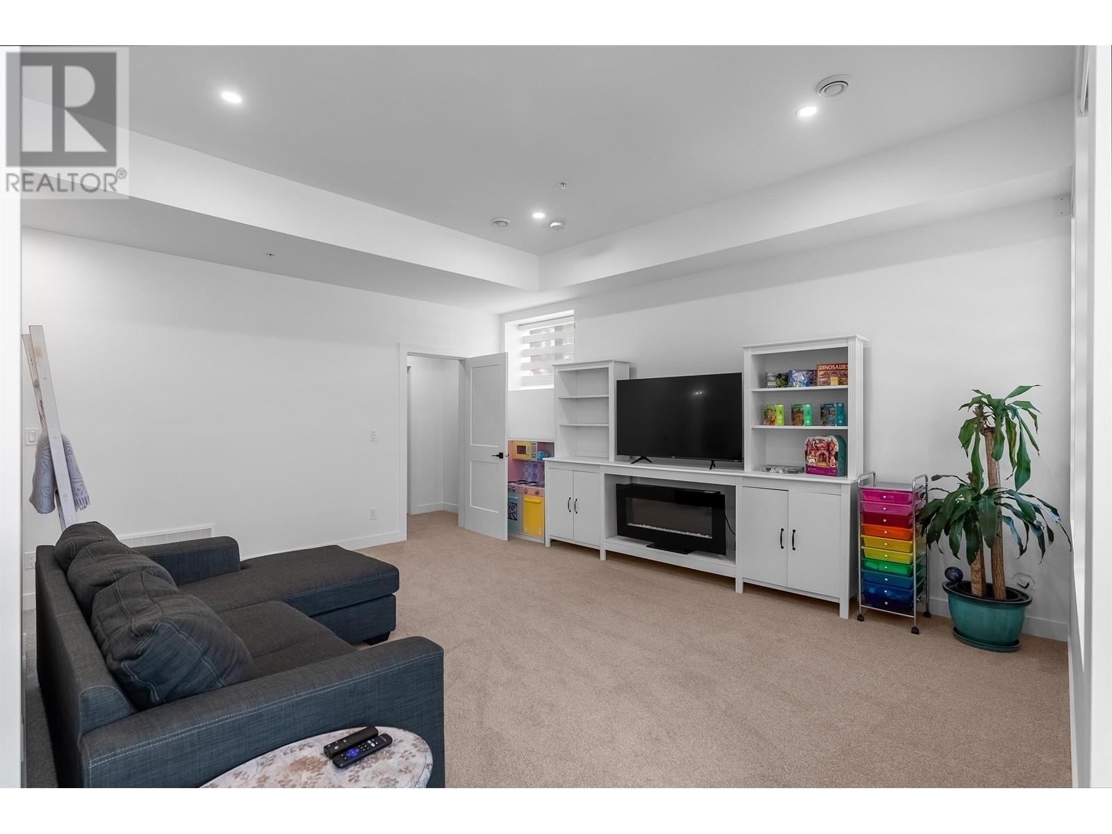 14077 Mier Drive, Maple Ridge, British Columbia  V4R 0G9 - Photo 28 - R2821793