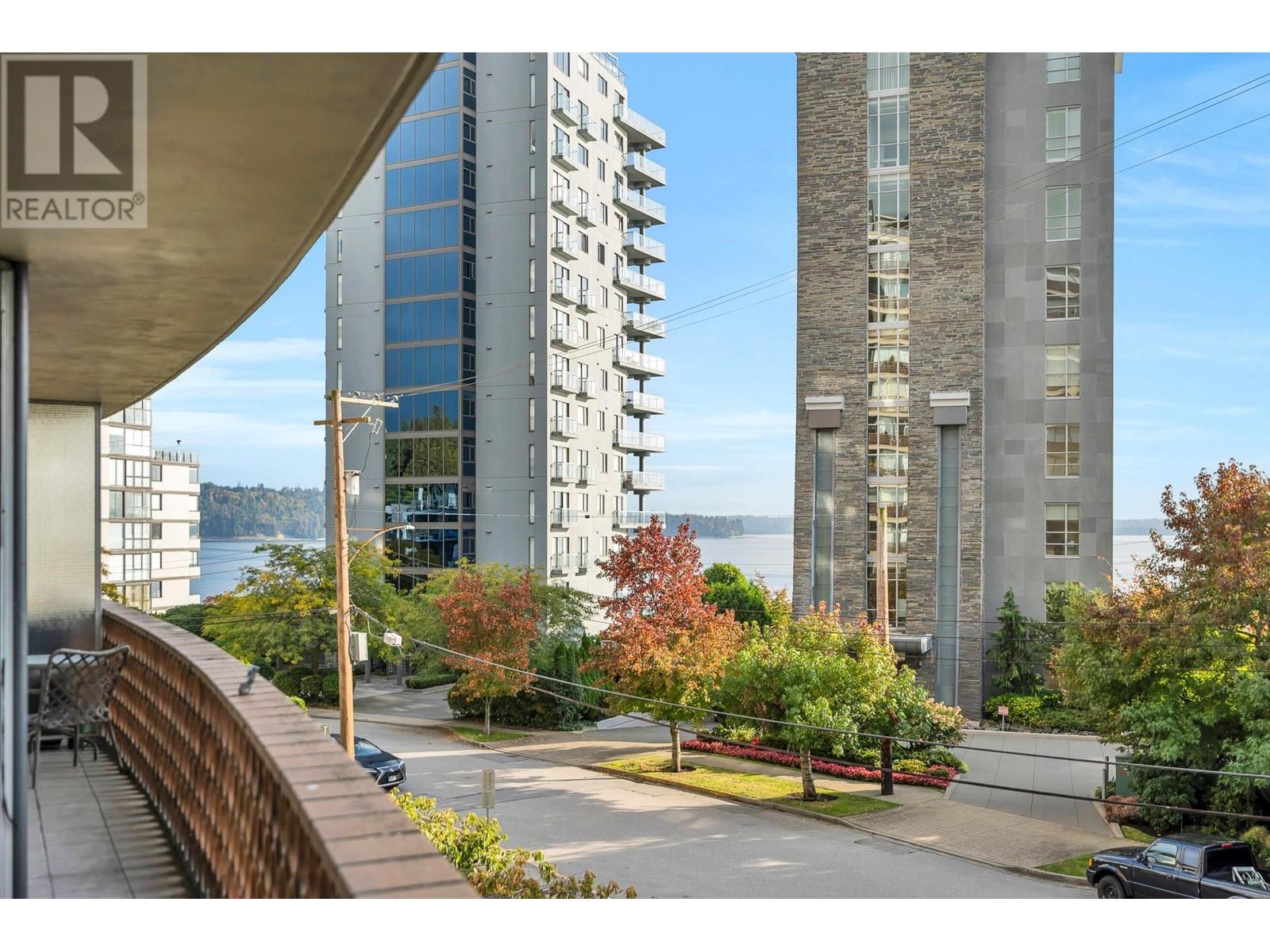 205 2135 Argyle Avenue, West Vancouver, British Columbia  V7V 1A5 - Photo 20 - R2821733