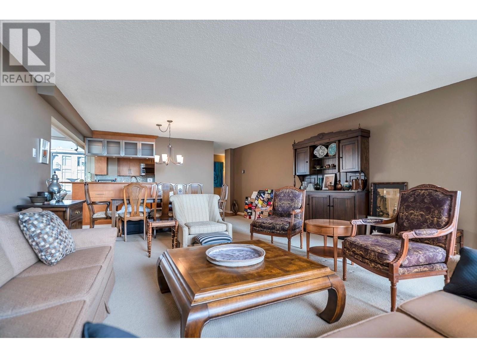 205 2135 Argyle Avenue, West Vancouver, British Columbia  V7V 1A5 - Photo 18 - R2821733