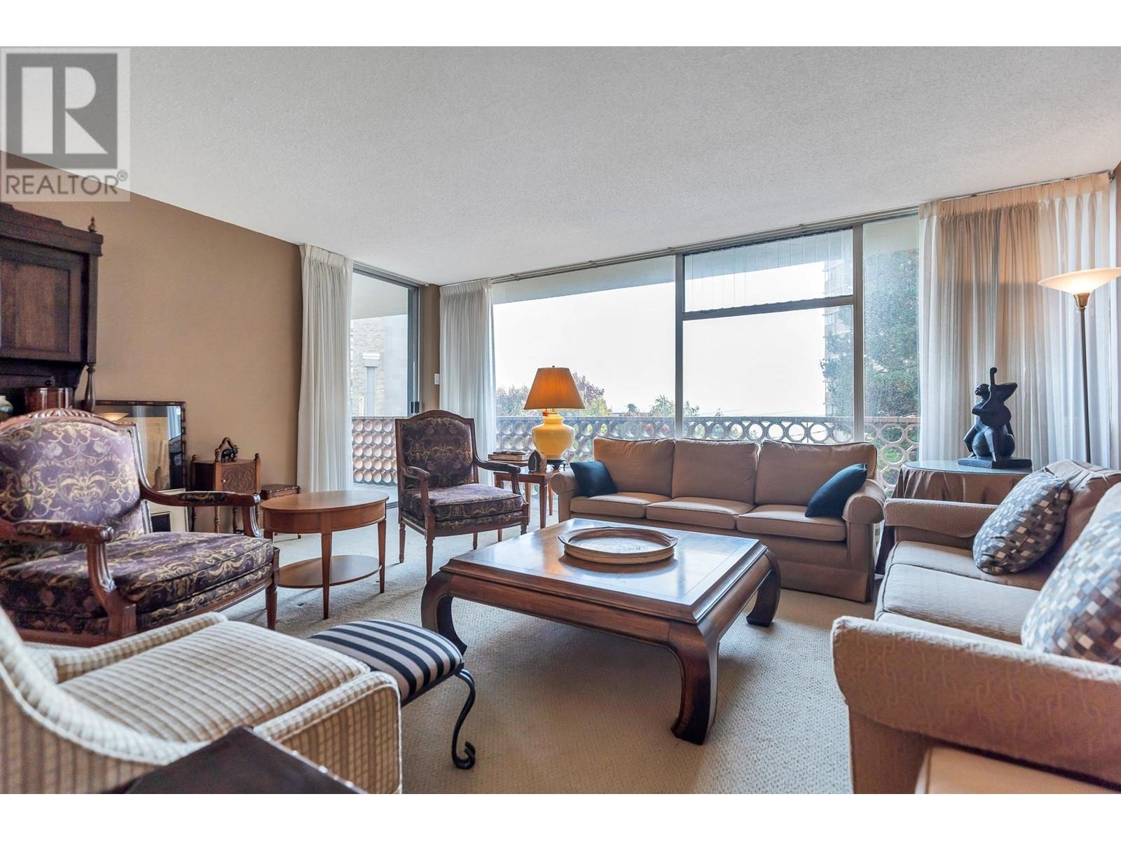 205 2135 Argyle Avenue, West Vancouver, British Columbia  V7V 1A5 - Photo 15 - R2821733