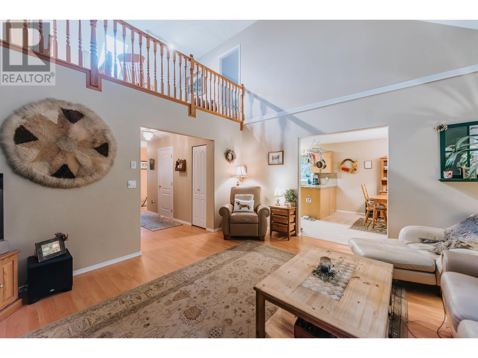 6428 Marmot Road, Sechelt, British Columbia  V7Z 0L2 - Photo 11 - R2820152