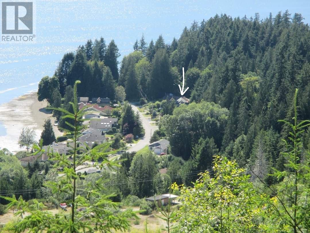 6428 Marmot Road, Sechelt, British Columbia  V7Z 0L2 - Photo 2 - R2820152