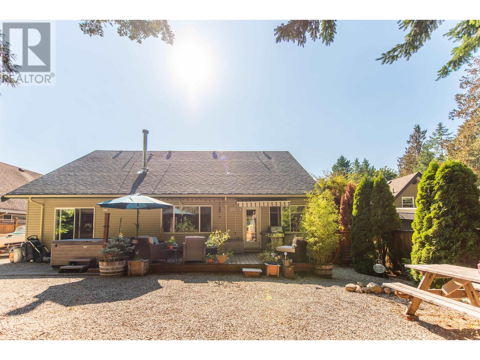 6428 Marmot Road, Sechelt, British Columbia  V7Z 0L2 - Photo 34 - R2820152