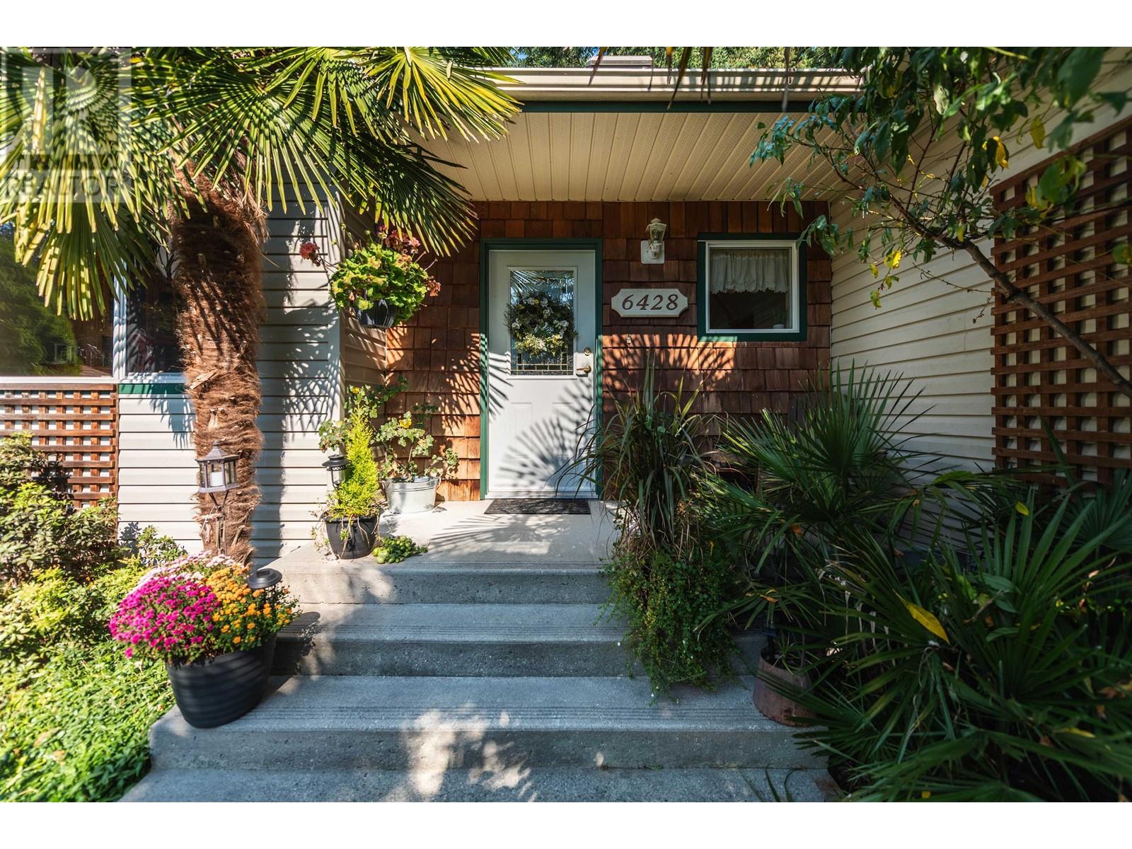 6428 Marmot Road, Sechelt, British Columbia  V7Z 0L2 - Photo 7 - R2820152