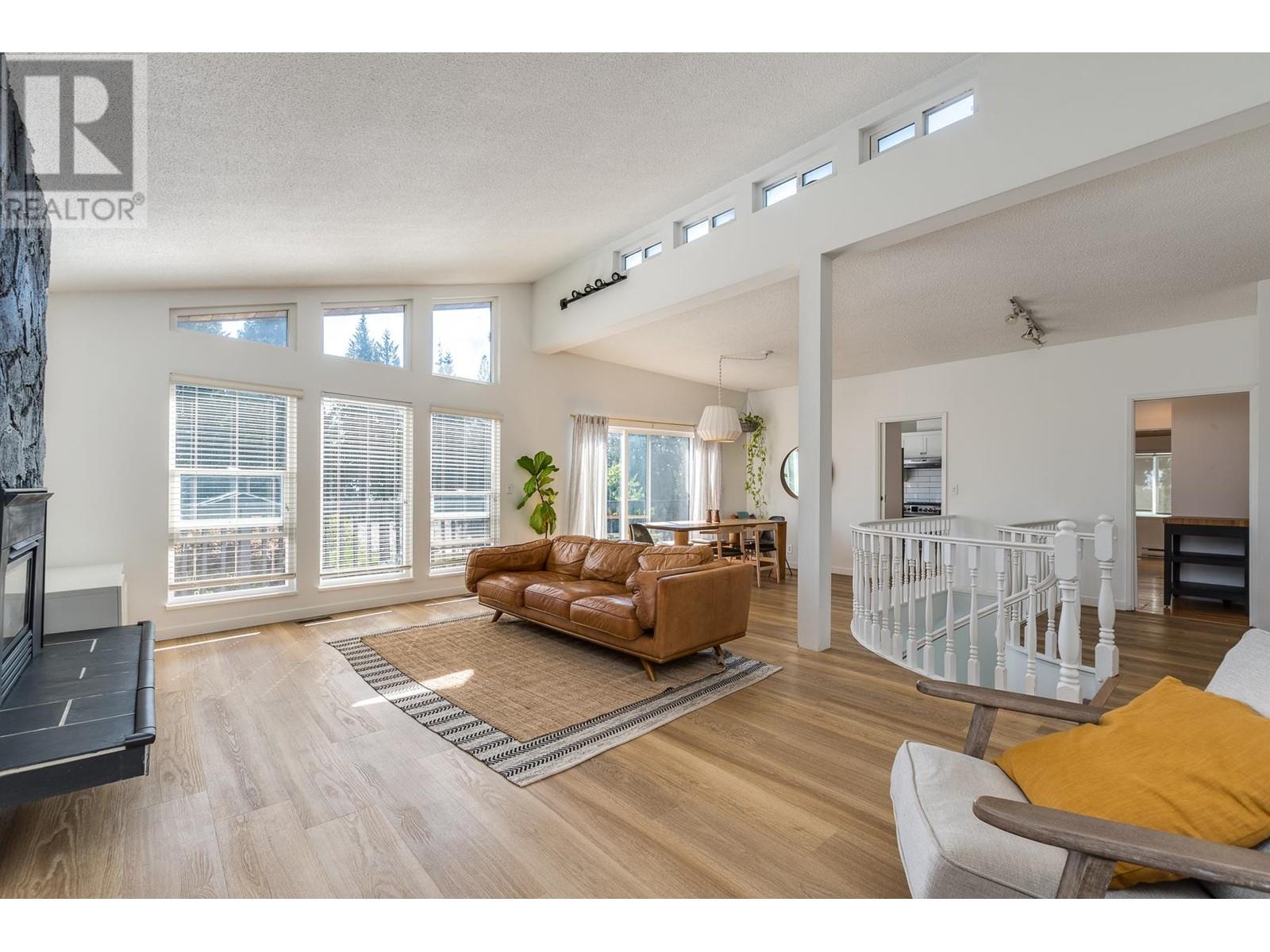 4719 Tourney Road, North Vancouver, British Columbia  V7K 2W3 - Photo 8 - R2814924