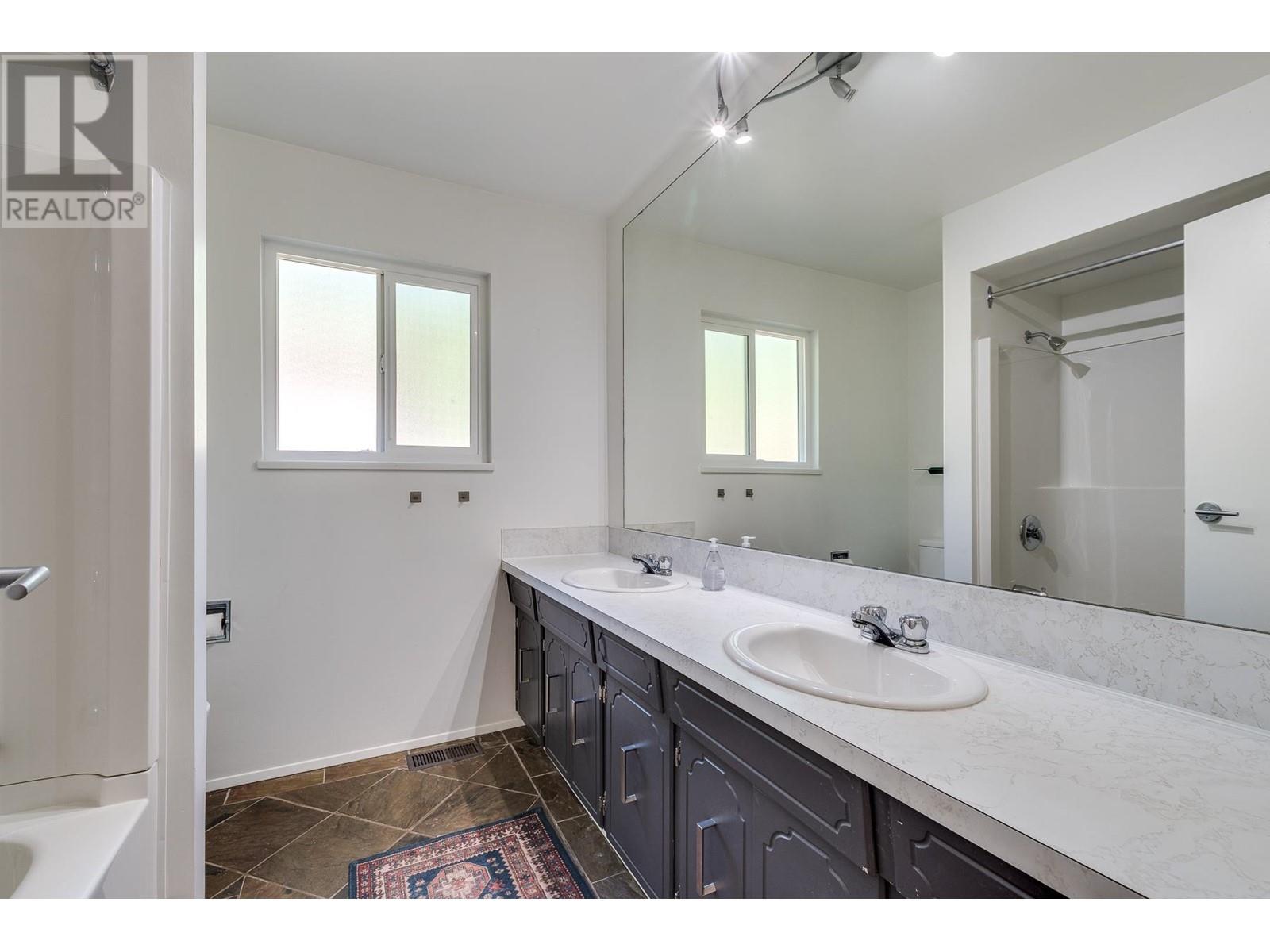 4719 Tourney Road, North Vancouver, British Columbia  V7K 2W3 - Photo 13 - R2814924