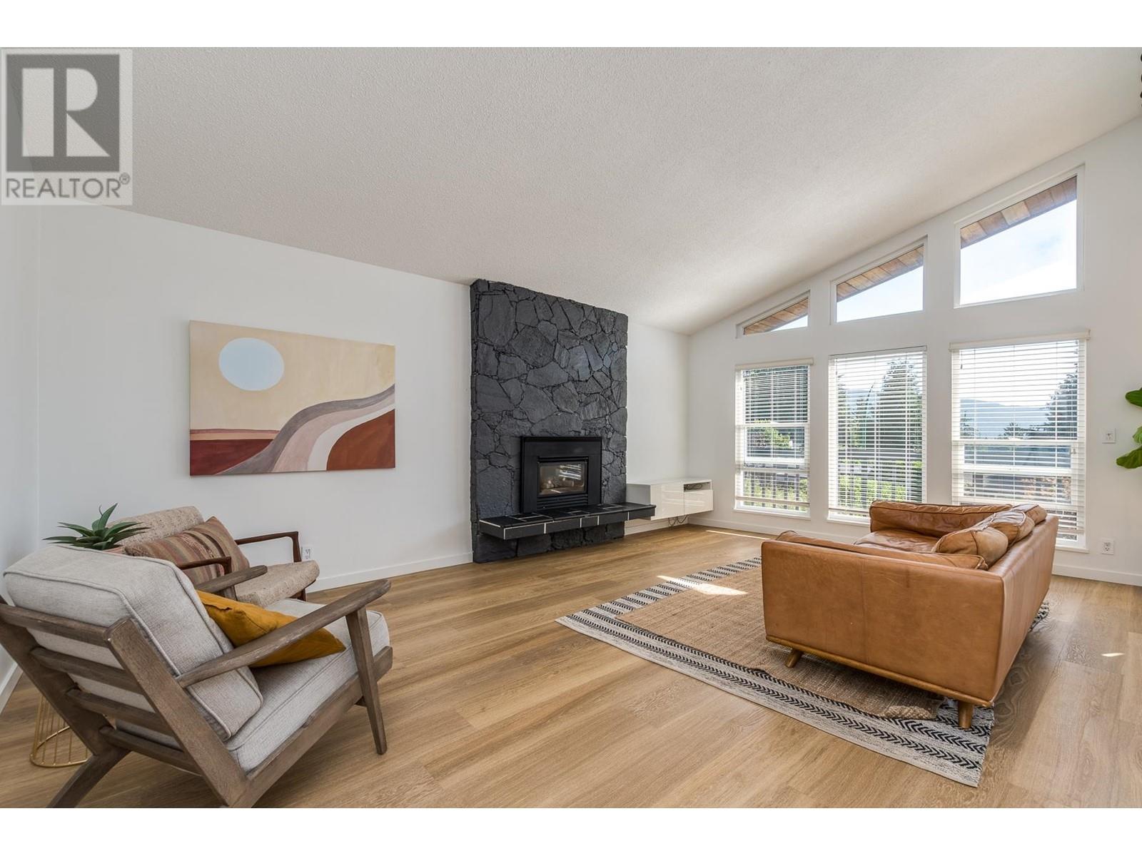 4719 Tourney Road, North Vancouver, British Columbia  V7K 2W3 - Photo 7 - R2814924