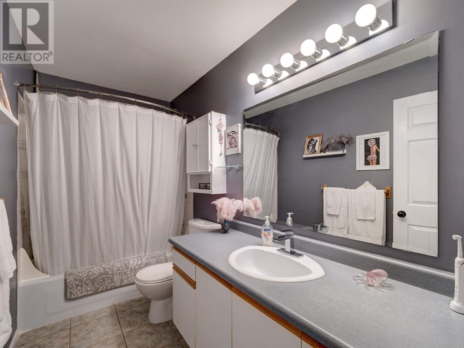 42 5761 Wharf Avenue, Sechelt, British Columbia  V0N 3A3 - Photo 25 - R2821806