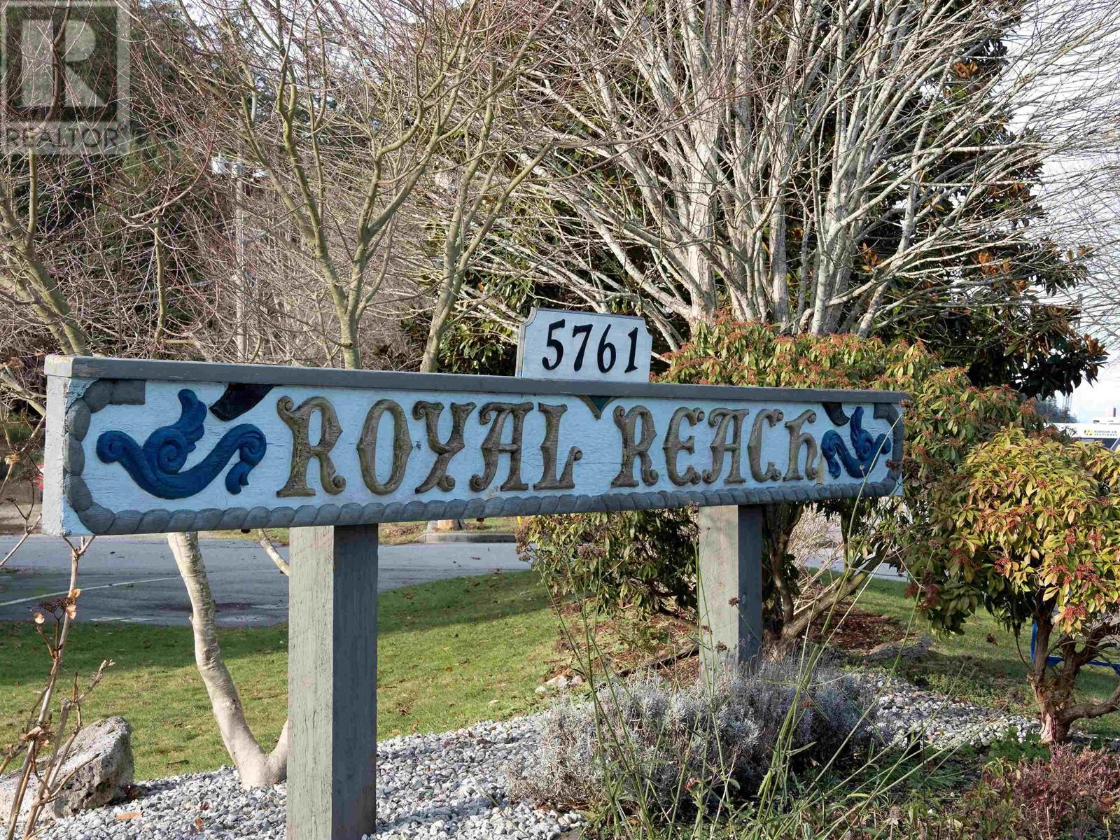 42 5761 Wharf Avenue, Sechelt, British Columbia  V0N 3A3 - Photo 3 - R2821806