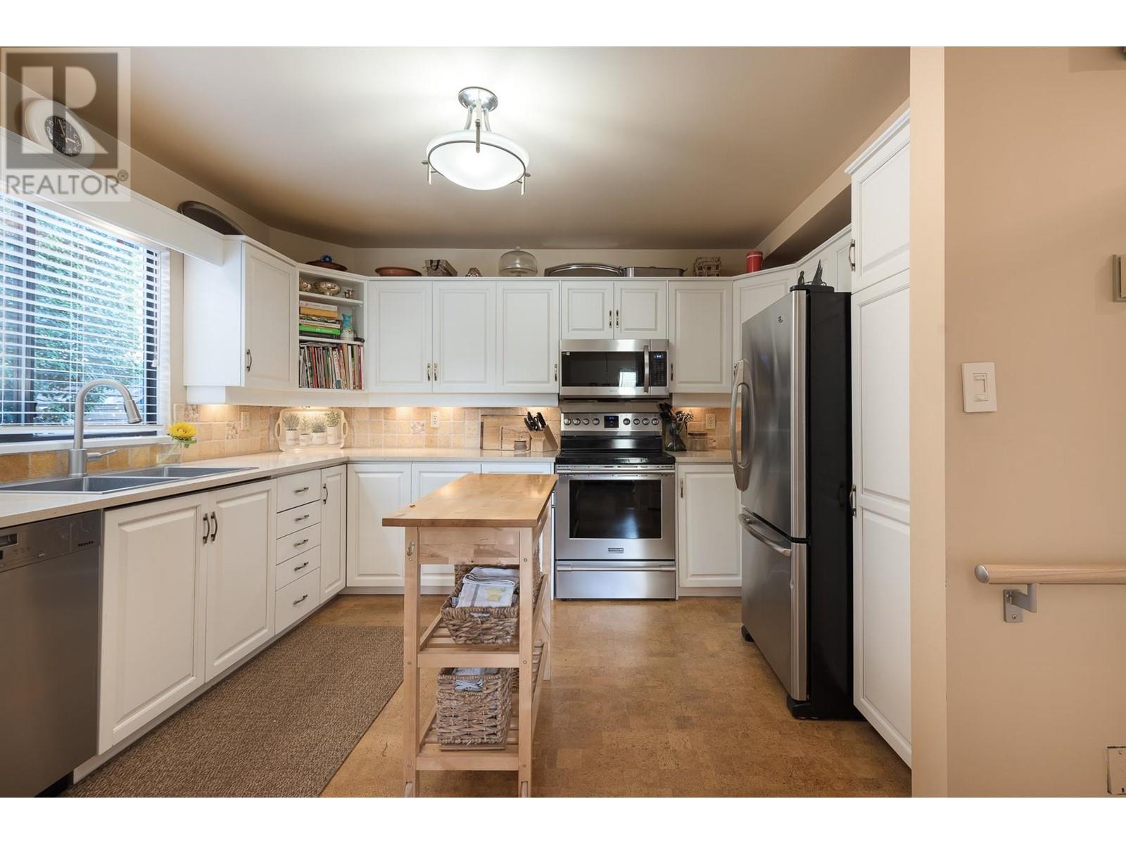 109 Fourth Avenue, New Westminster, British Columbia  V3L 1N2 - Photo 11 - R2821862