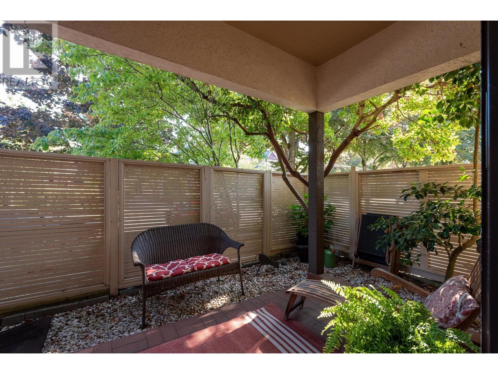 109 Fourth Avenue, New Westminster, British Columbia  V3L 1N2 - Photo 6 - R2821862