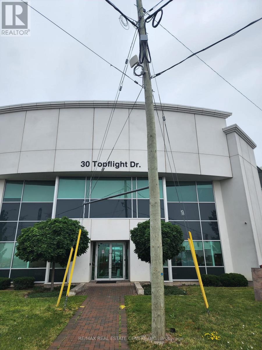8B - 30 TOPFLIGHT DRIVE, Mississauga, Ontario
