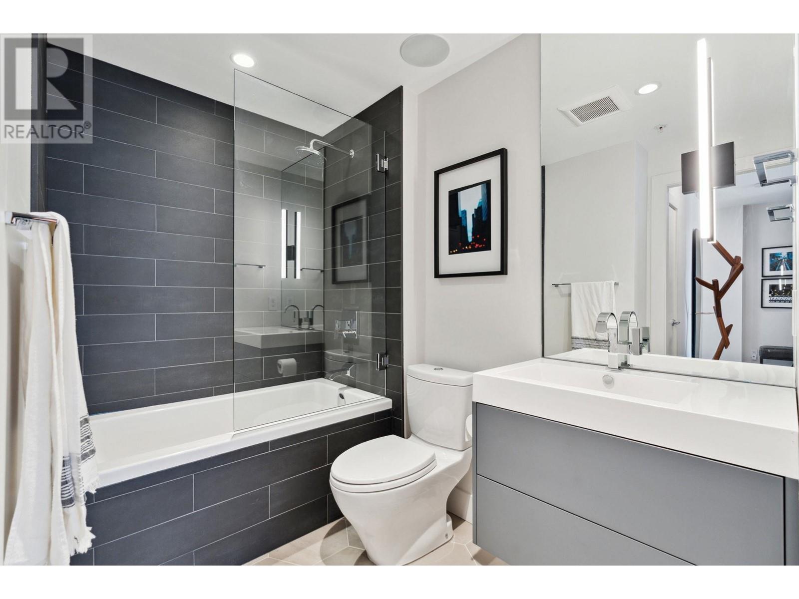 902 718 Main Street, Vancouver, British Columbia  V6A 0B1 - Photo 27 - R2821864