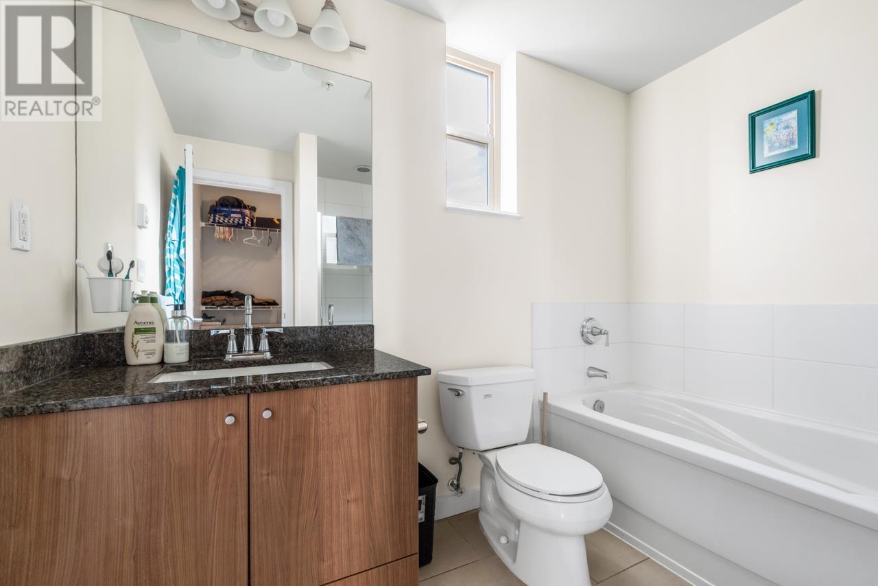 204 265 Ross Drive, New Westminster, British Columbia  V3L 0C8 - Photo 16 - R2821435