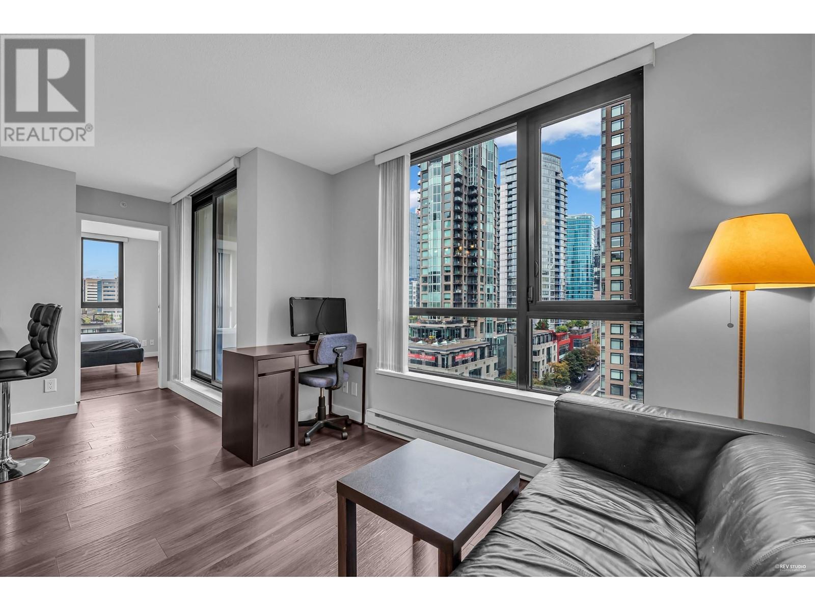 1304 928 Homer Street, Vancouver, British Columbia  V6B 1T7 - Photo 3 - R2821614