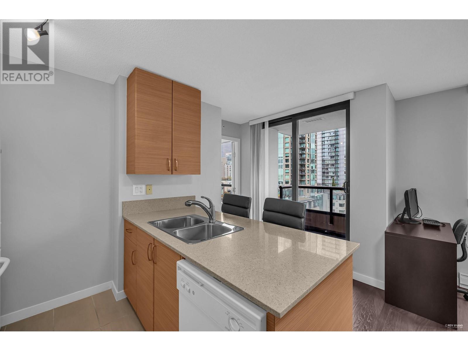 1304 928 Homer Street, Vancouver, British Columbia  V6B 1T7 - Photo 11 - R2821614