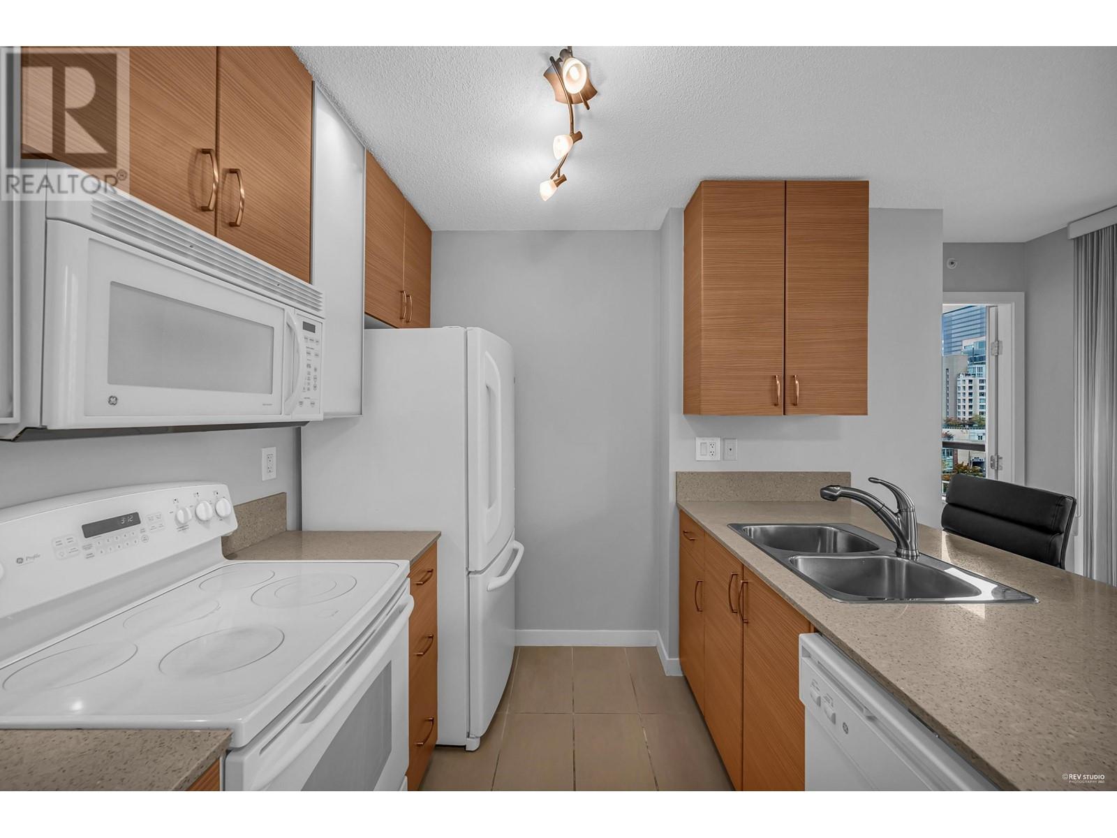 1304 928 Homer Street, Vancouver, British Columbia  V6B 1T7 - Photo 10 - R2821614