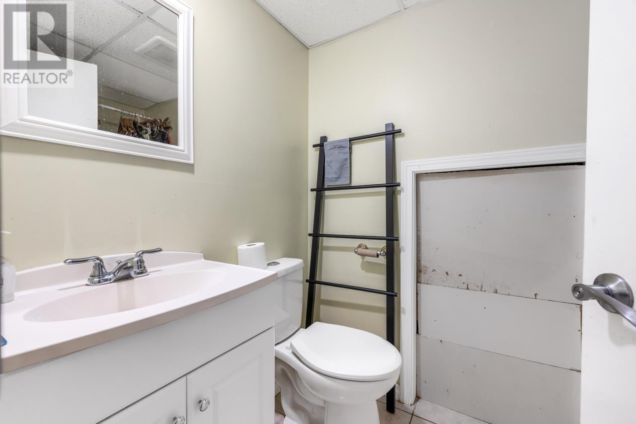 3320 Lamond Avenue, Richmond, British Columbia  V7E 1C4 - Photo 6 - R2821773