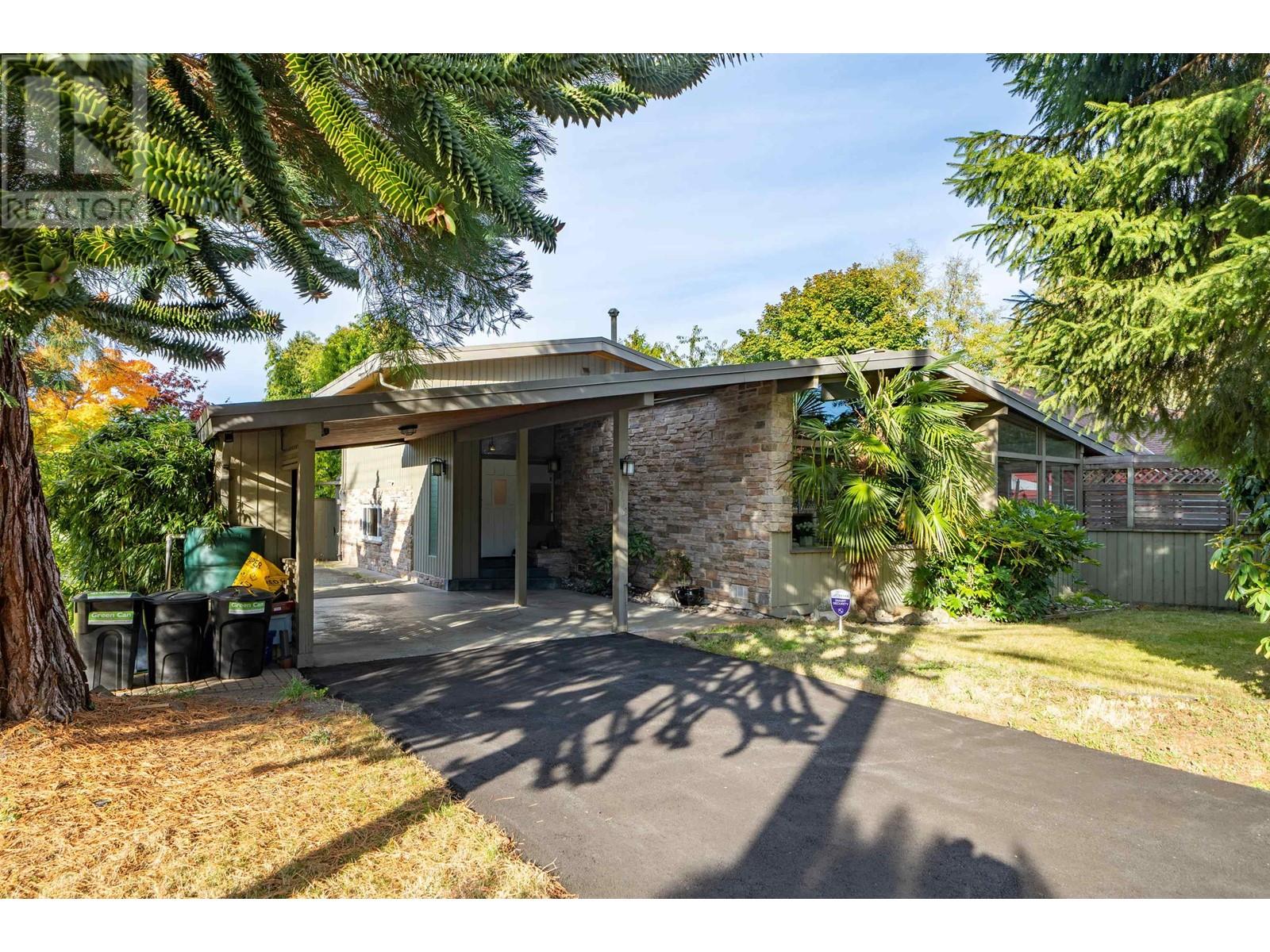 1112 Wilmington Drive, Delta, British Columbia  V4M 2S4 - Photo 2 - R2821887