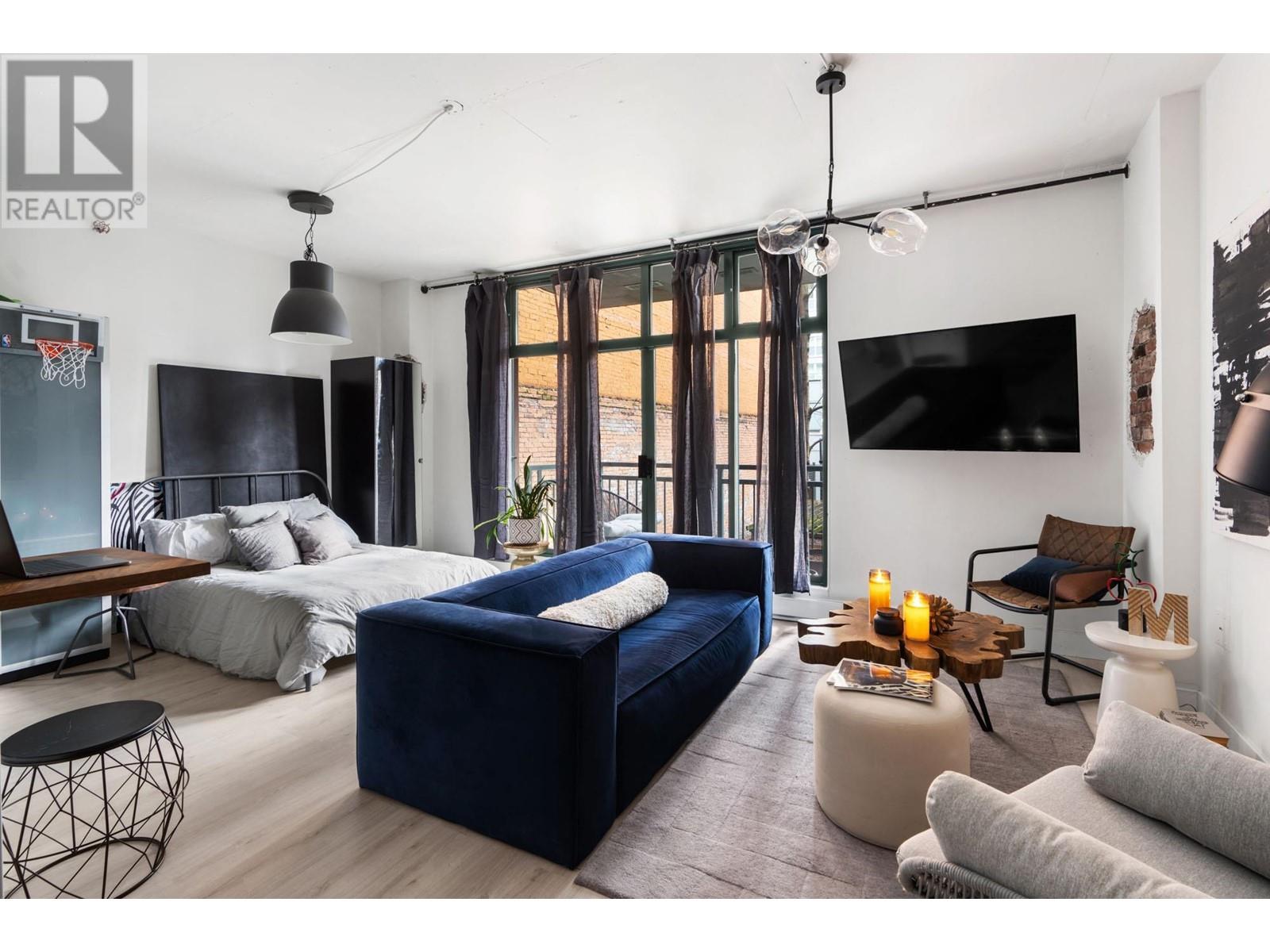 212 22 E Cordova Street, Vancouver, British Columbia  V6A 4G8 - Photo 1 - R2821920