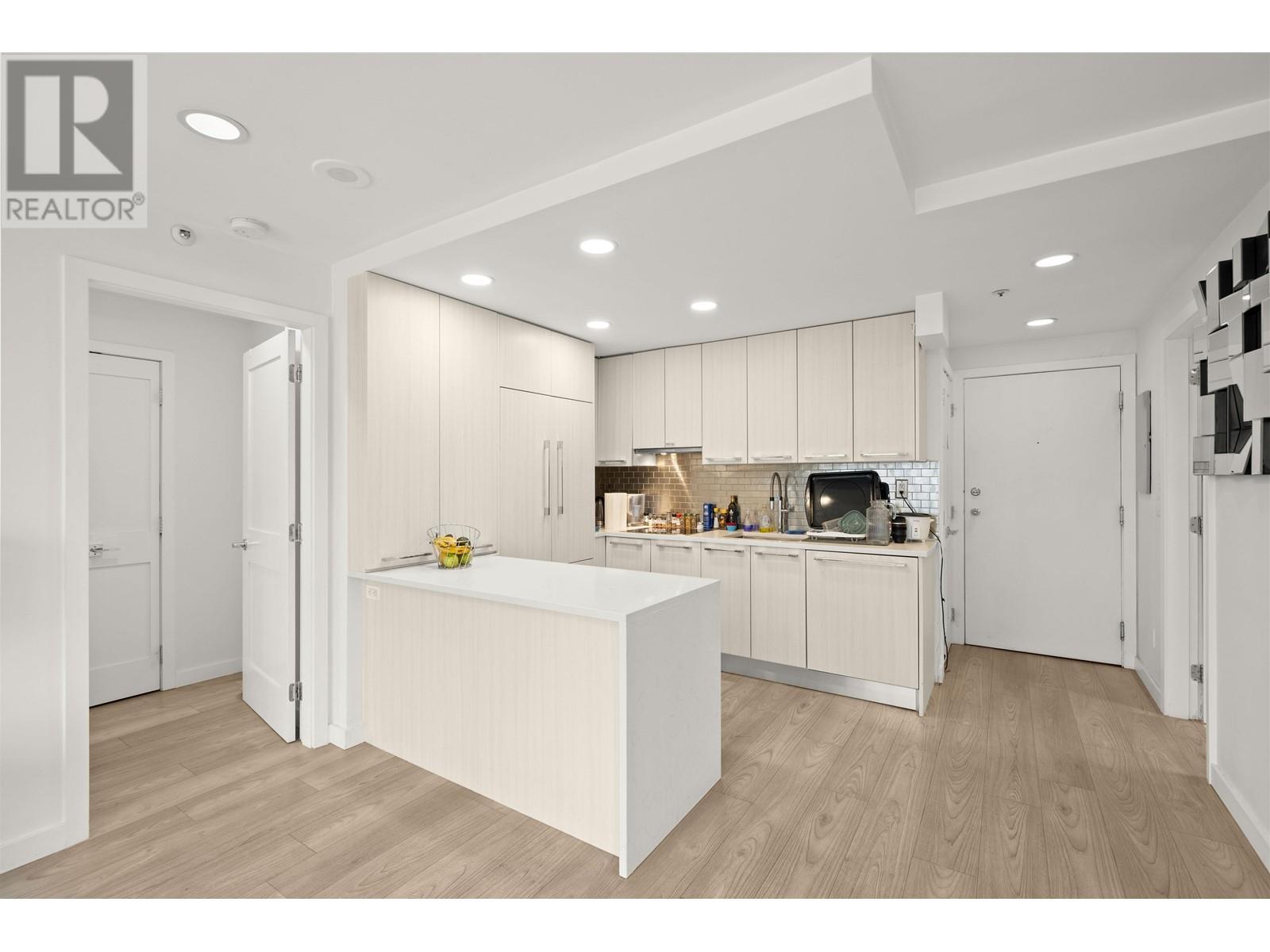 1205 930 Cambie Street, Vancouver, British Columbia  V6B 5Y1 - Photo 2 - R2821944