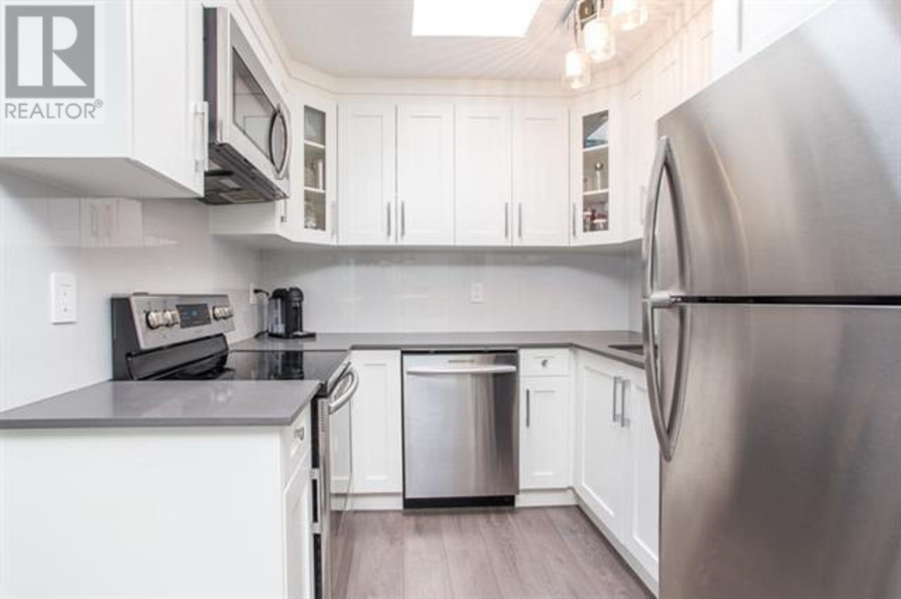 302 1988 E 37th Avenue, Vancouver, British Columbia  V5P 1G1 - Photo 8 - R2821695