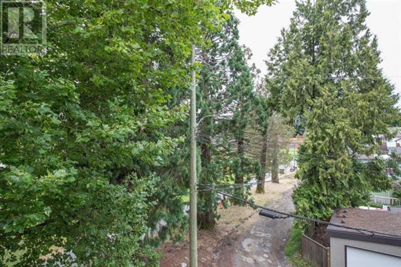 302 1988 E 37th Avenue, Vancouver, British Columbia  V5P 1G1 - Photo 3 - R2821695