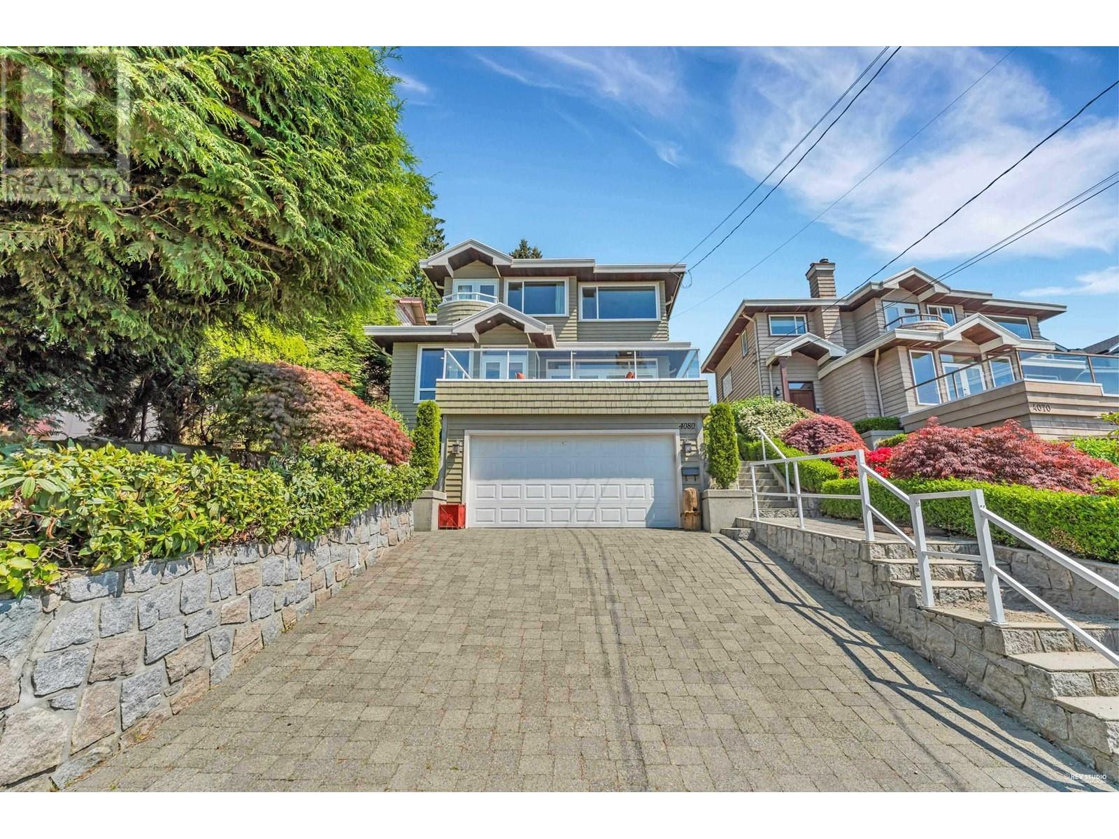 4080 St. Pauls Avenue, North Vancouver, British Columbia  V7N 1T5 - Photo 1 - R2821955