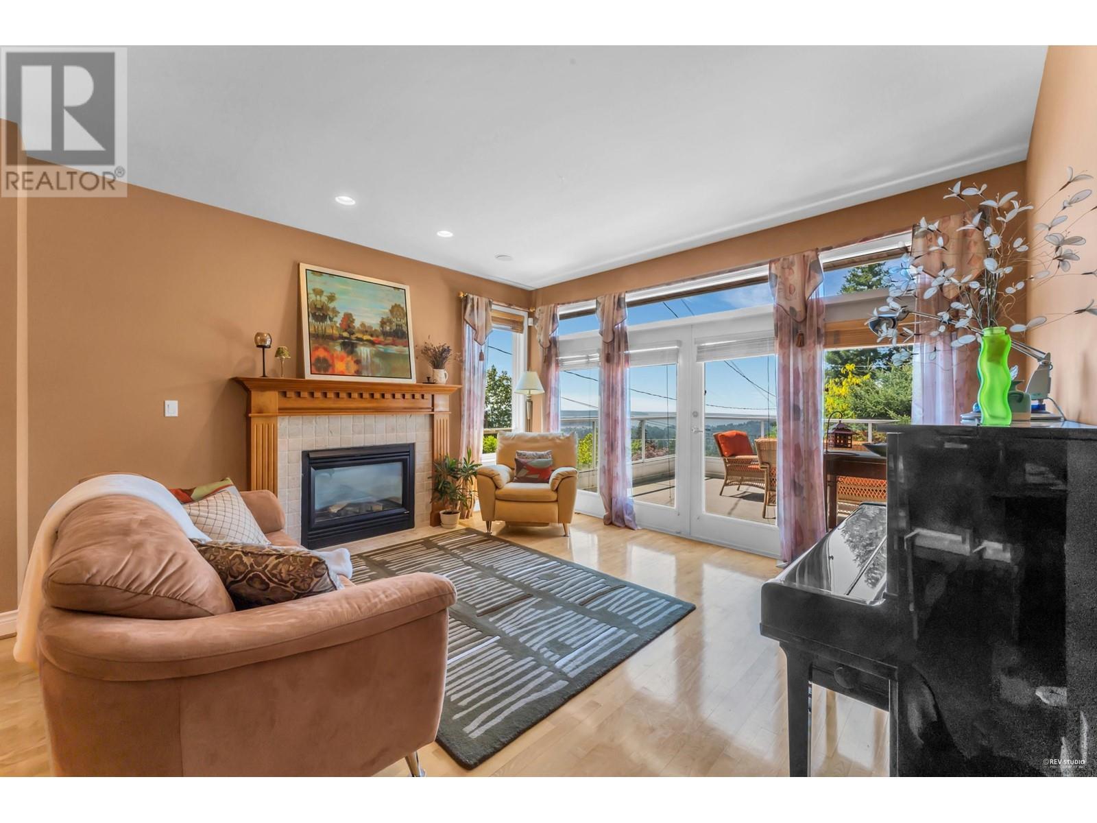 4080 St. Pauls Avenue, North Vancouver, British Columbia  V7N 1T5 - Photo 8 - R2821955