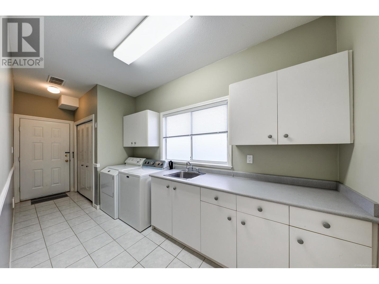 5539 Hankin Drive, Richmond, British Columbia  V7C 5N2 - Photo 13 - R2813657
