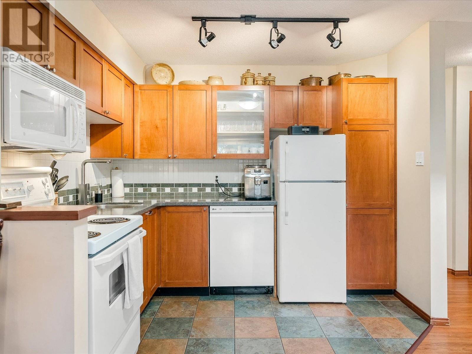 3 4388 Northlands Boulevard, Whistler, British Columbia  V8E 1C6 - Photo 3 - R2821997