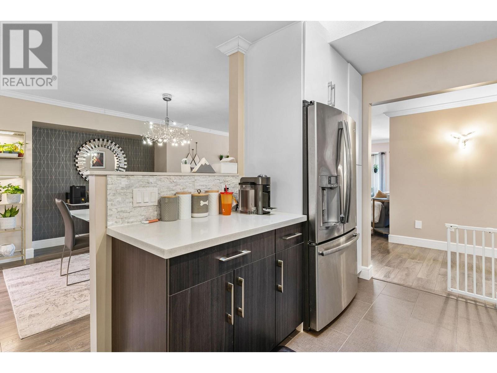 3170 Pier Drive, Coquitlam, British Columbia  V3C 5S5 - Photo 12 - R2821998