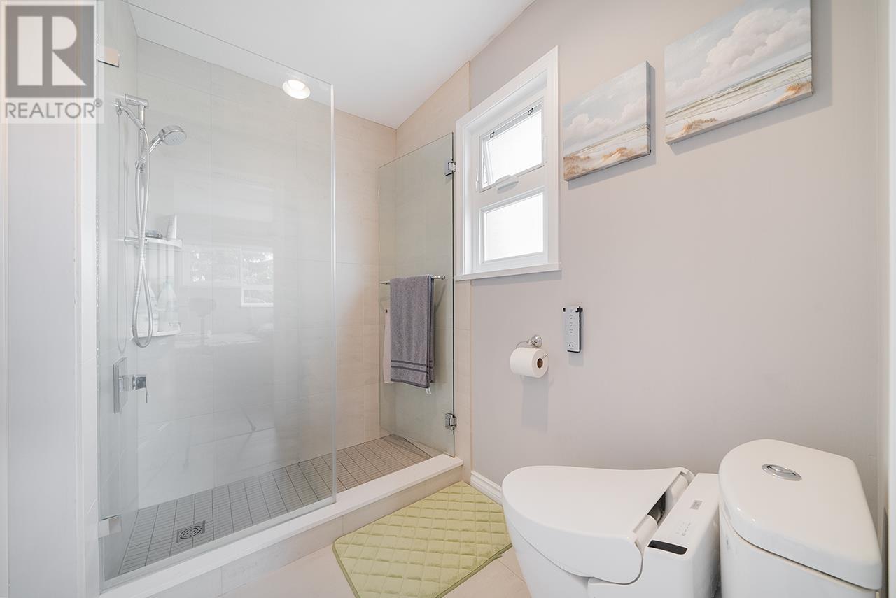 7481 Almond Place, Burnaby, British Columbia  V3N 4V5 - Photo 24 - R2822023