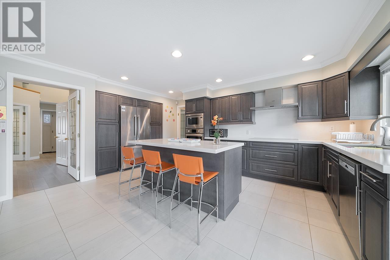 7481 Almond Place, Burnaby, British Columbia  V3N 4V5 - Photo 8 - R2822023