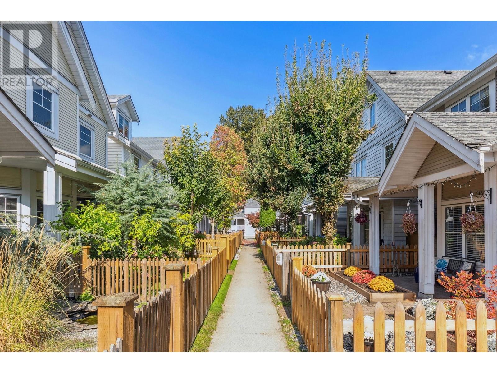 209 3000 Riverbend Drive, Coquitlam, British Columbia  V3C 6R1 - Photo 28 - R2821587