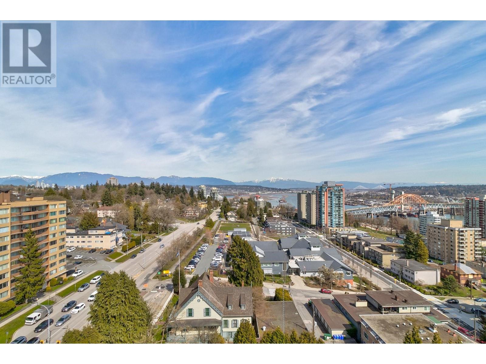 1702 320 Royal Avenue, New Westminster, British Columbia  V3L 5C6 - Photo 2 - R2821934