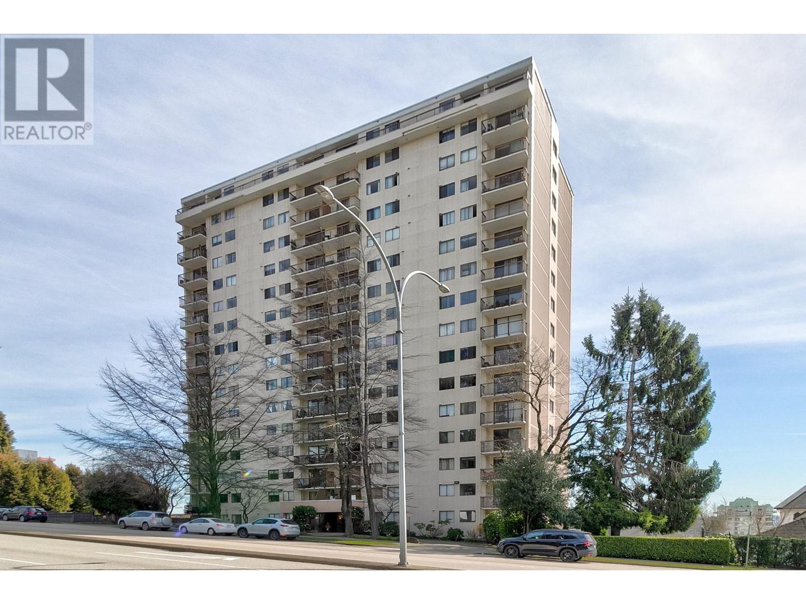 1702 320 Royal Avenue, New Westminster, British Columbia  V3L 5C6 - Photo 3 - R2821934