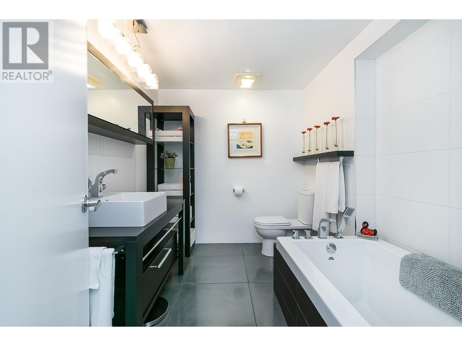 1702 320 Royal Avenue, New Westminster, British Columbia  V3L 5C6 - Photo 30 - R2821934