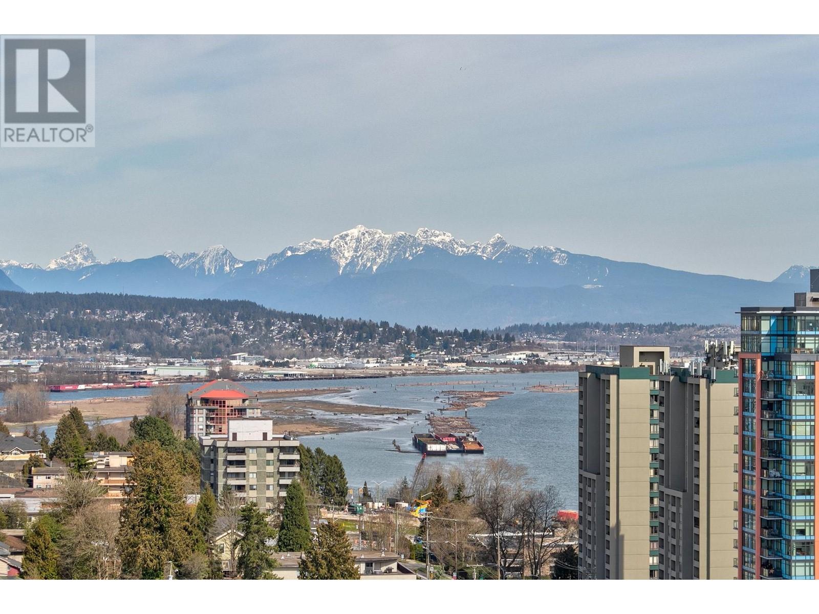 1702 320 Royal Avenue, New Westminster, British Columbia  V3L 5C6 - Photo 1 - R2821934