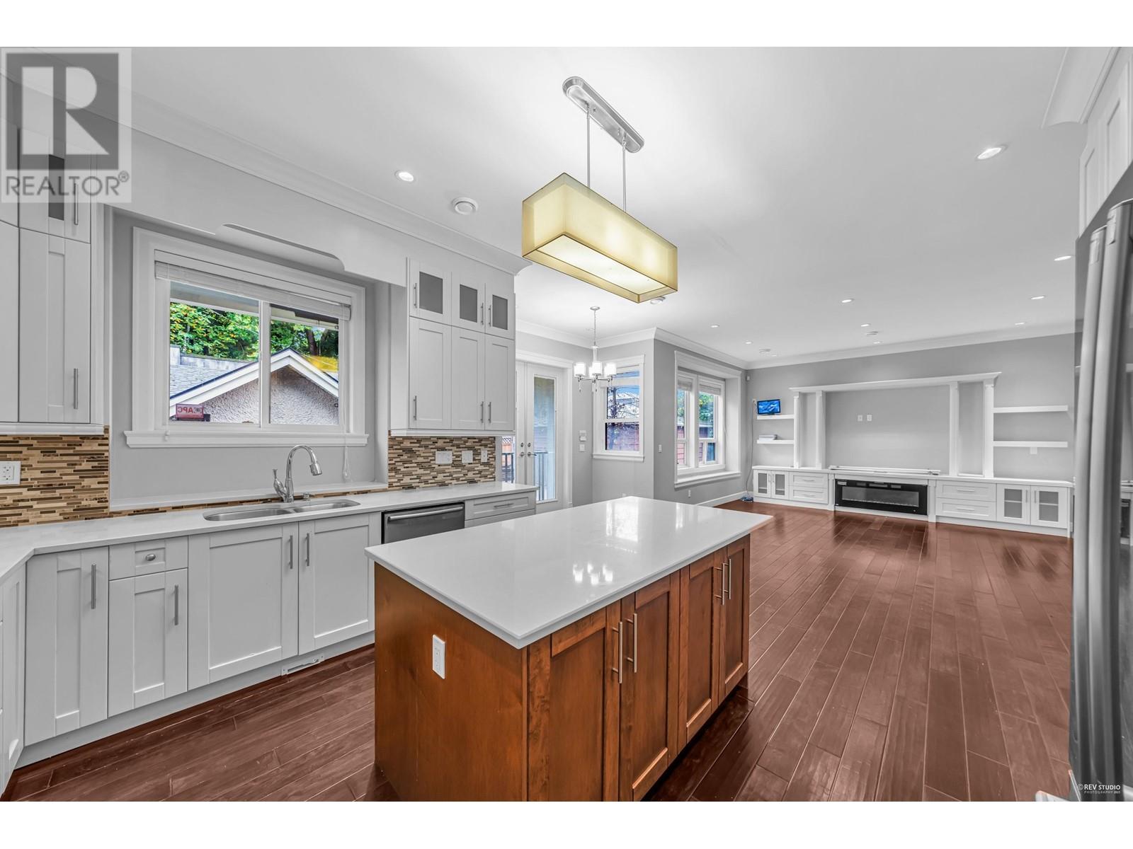 5930 Berwick Street, Burnaby, British Columbia  V5H 1W1 - Photo 16 - R2821949