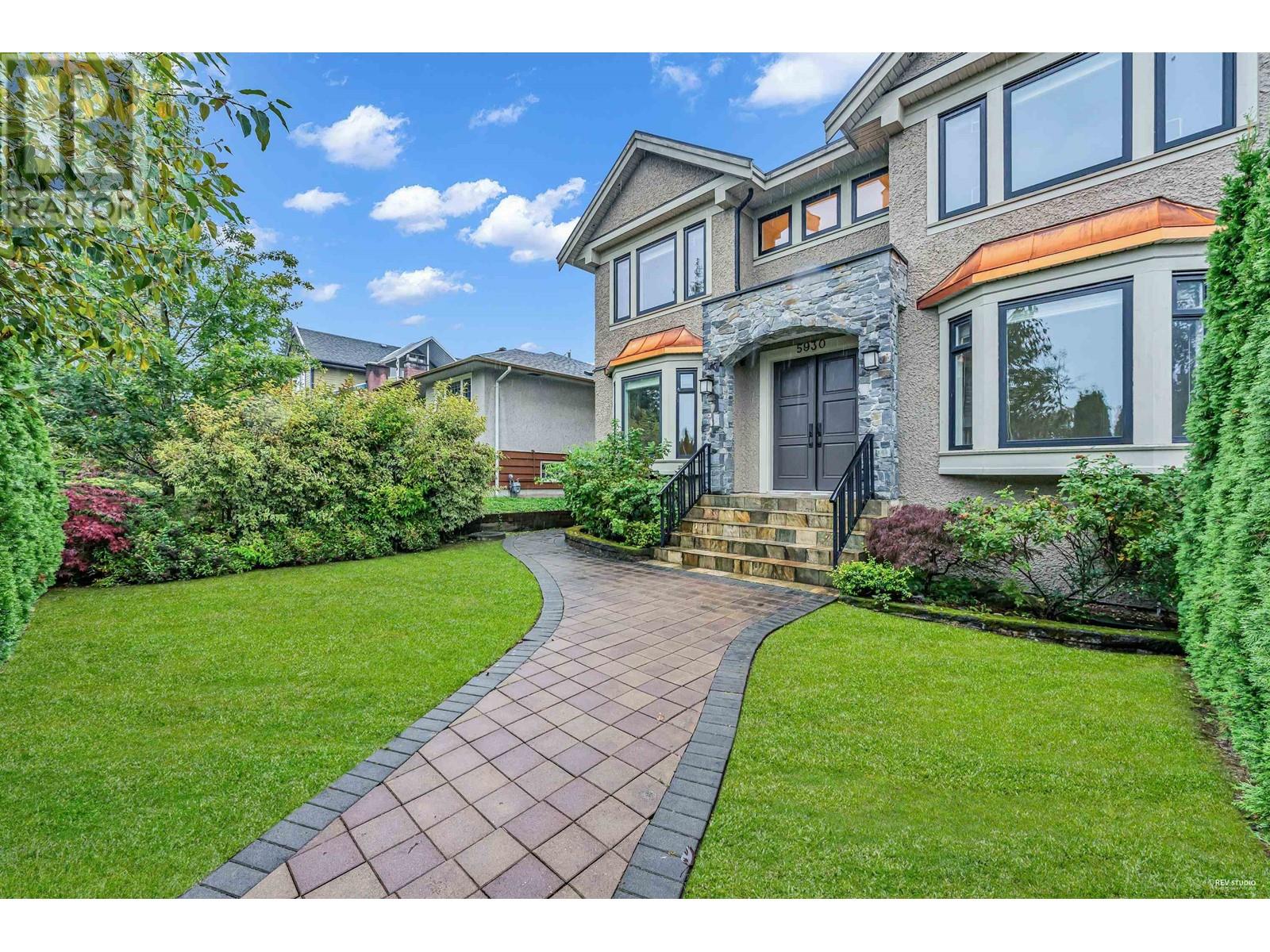5930 Berwick Street, Burnaby, British Columbia  V5H 1W1 - Photo 2 - R2821949