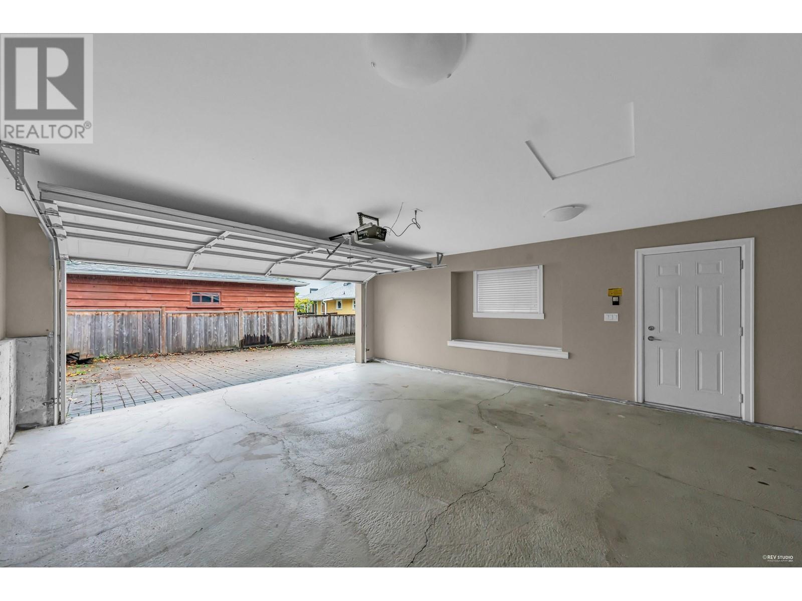 5930 Berwick Street, Burnaby, British Columbia  V5H 1W1 - Photo 36 - R2821949