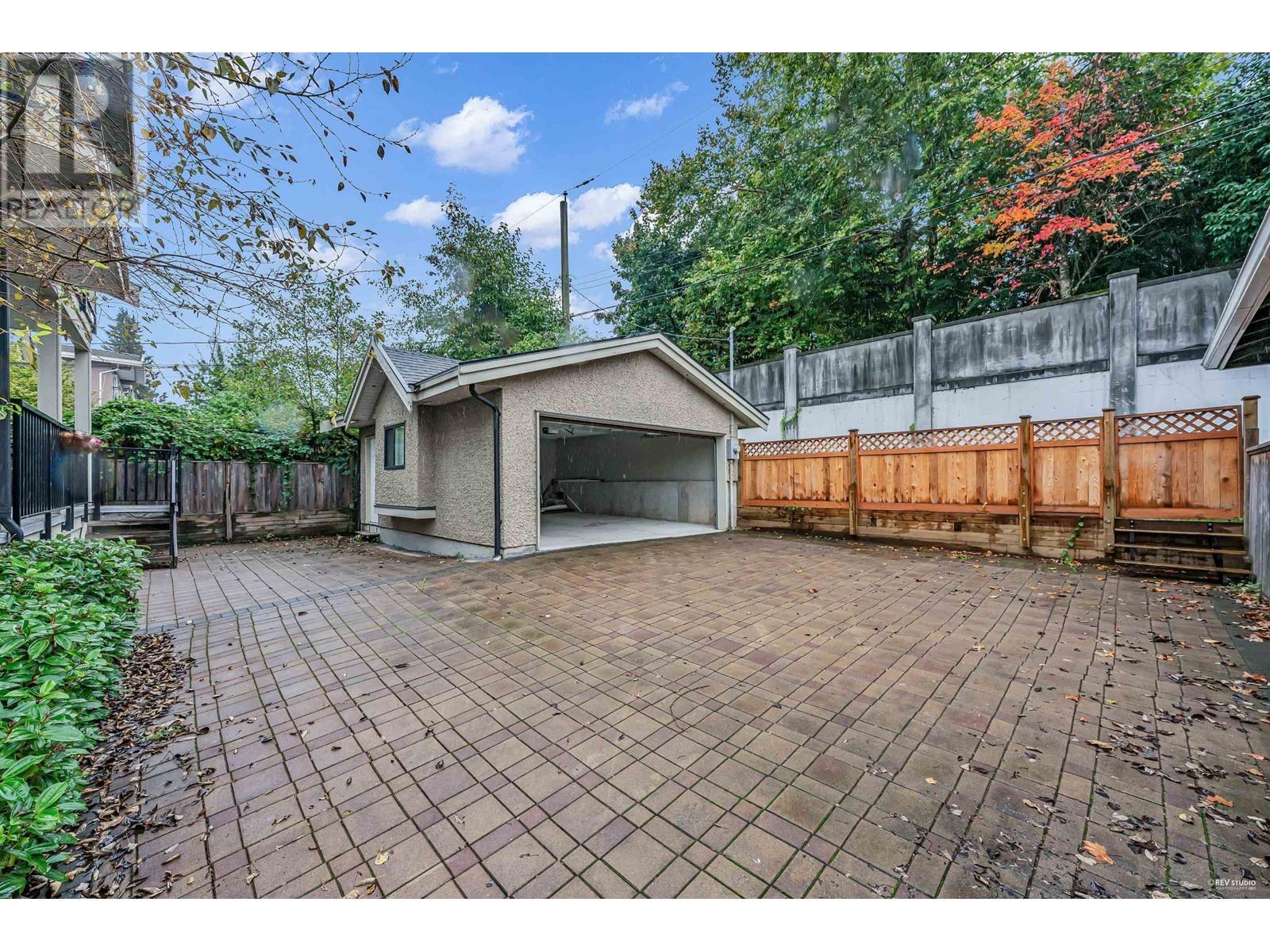 5930 Berwick Street, Burnaby, British Columbia  V5H 1W1 - Photo 34 - R2821949