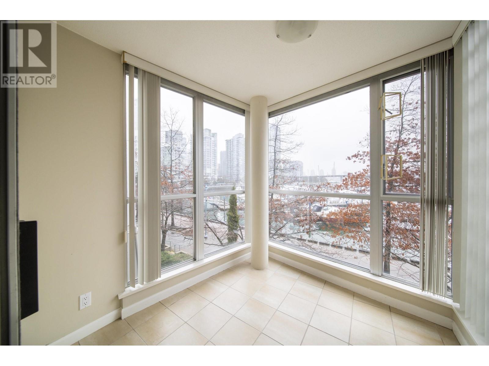115 1228 Marinaside Crescent, Vancouver, British Columbia  V6Z 2W4 - Photo 19 - R2822022