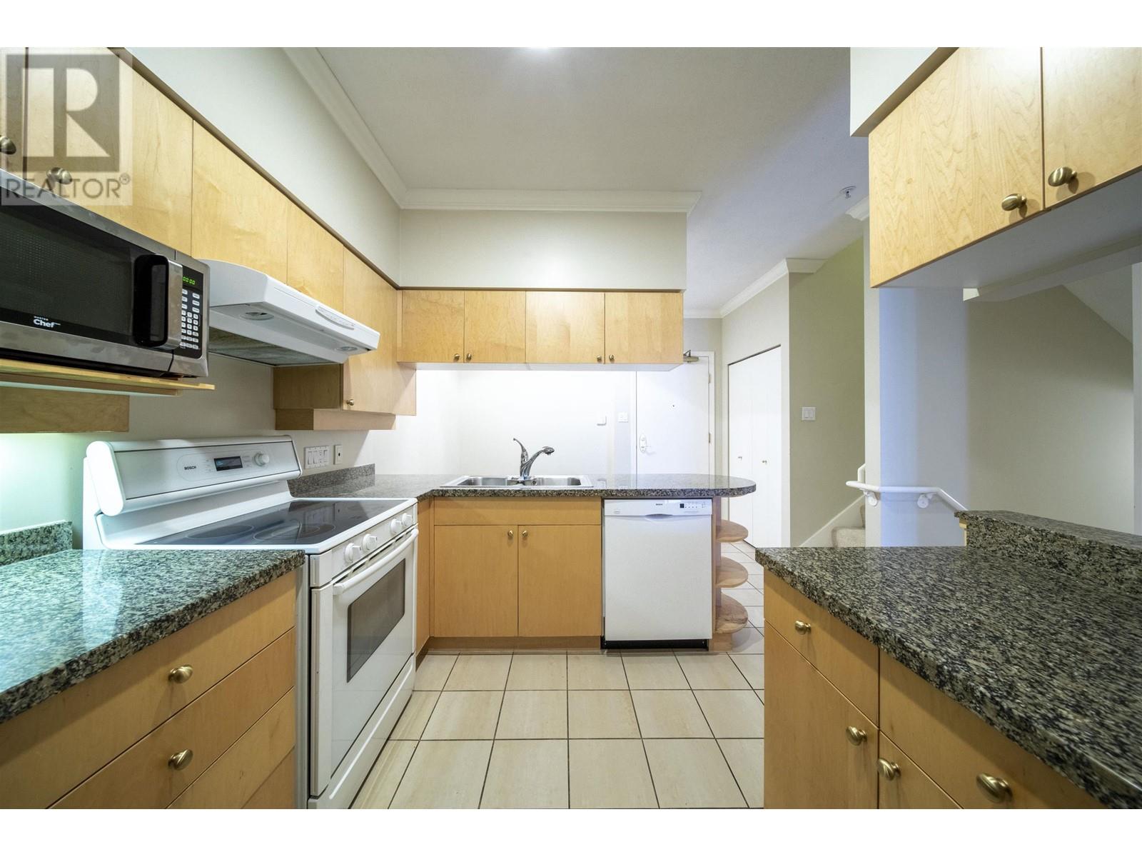 115 1228 Marinaside Crescent, Vancouver, British Columbia  V6Z 2W4 - Photo 18 - R2822022