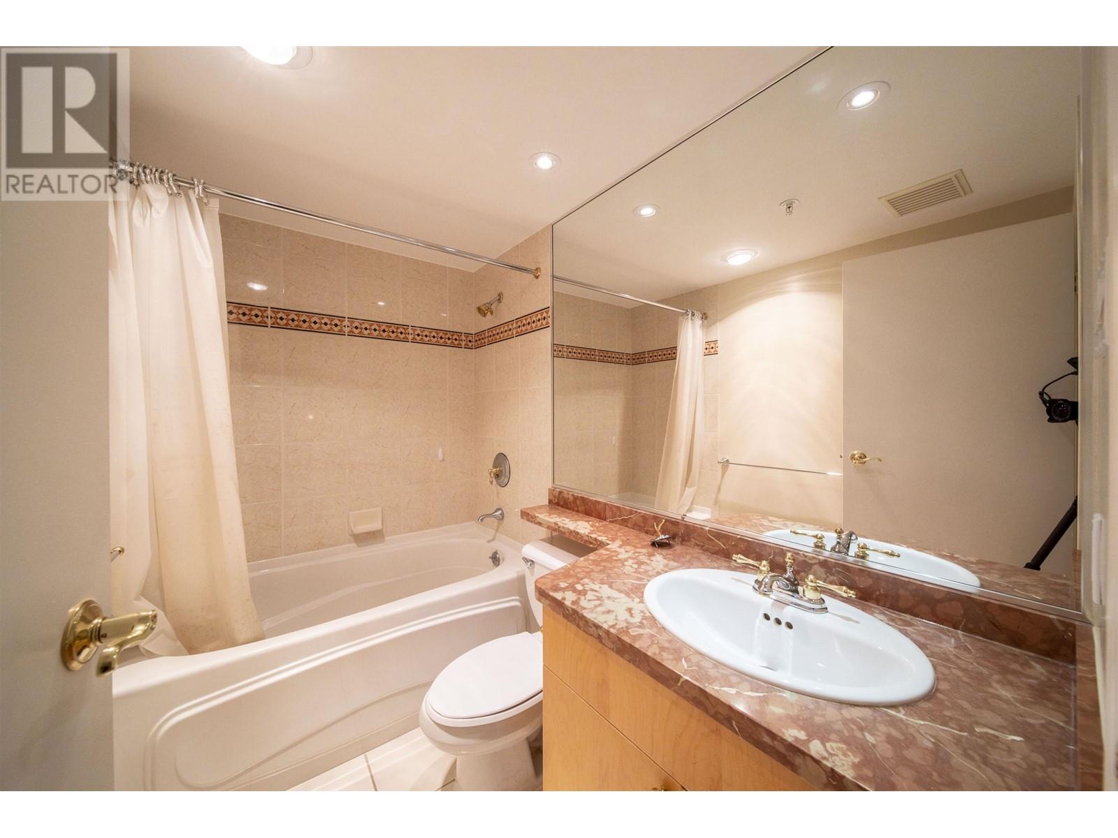 115 1228 Marinaside Crescent, Vancouver, British Columbia  V6Z 2W4 - Photo 31 - R2822022